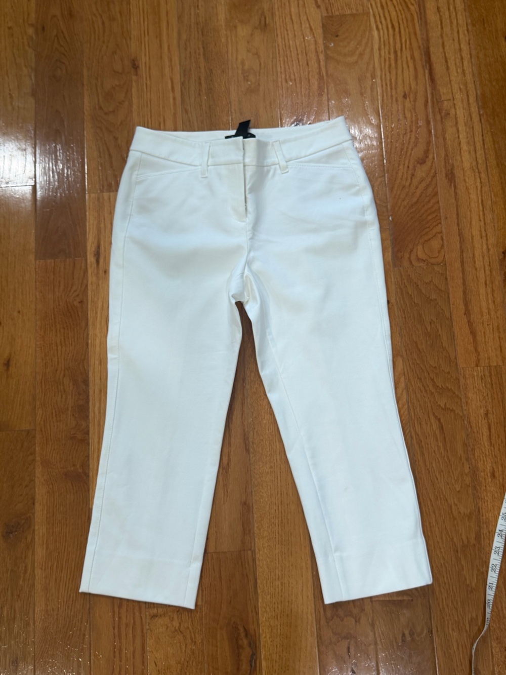White House Black Market Women's White Skinny Cropped Jeans